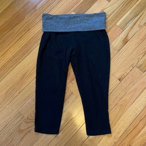 Mossimo capris